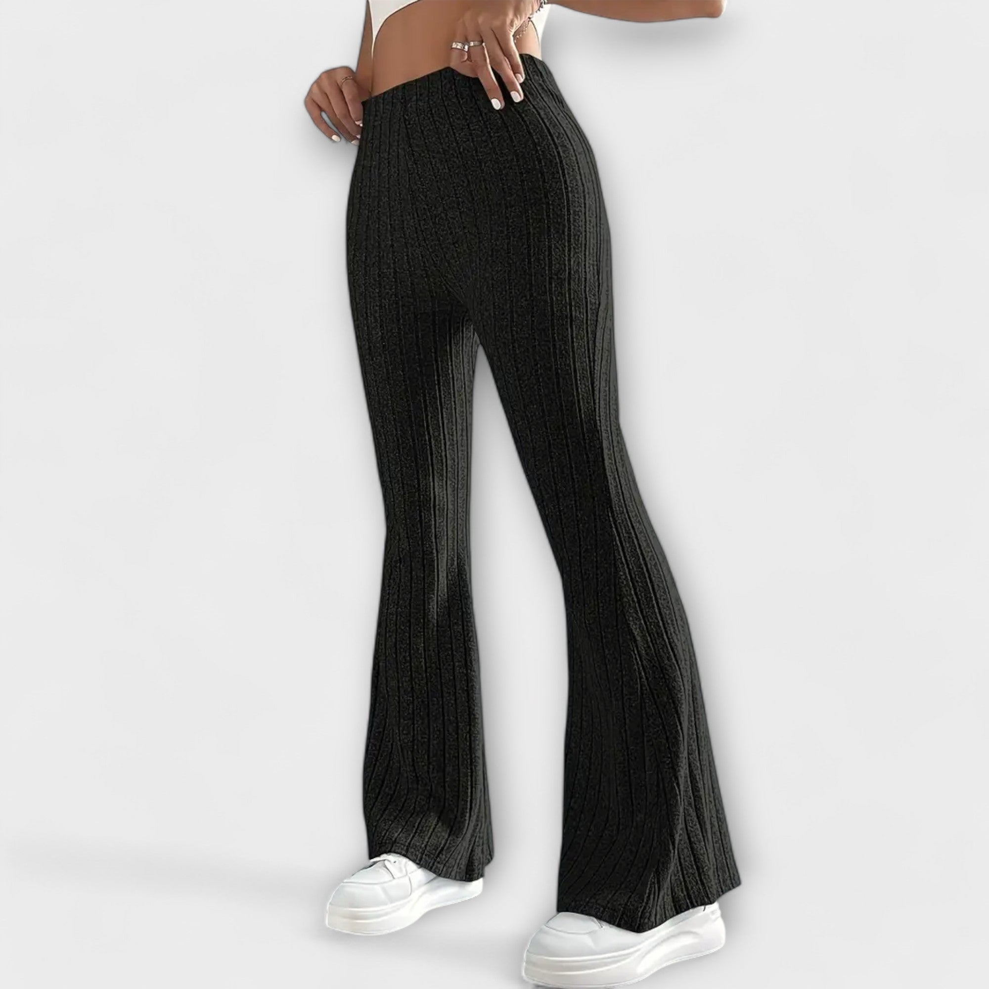 Luretta – Pantaloni svasati con struttura fine